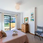 House Santa Eulalia, 阿尔布费拉