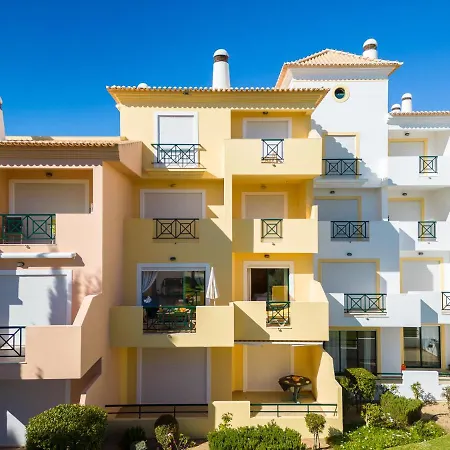 House Santa Eulalia, 阿尔布费拉